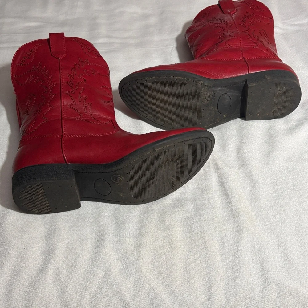 Dream Pairs Red Western Cowgirl Boots - Excellent Condition! Size 5